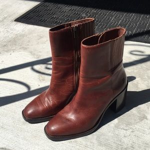 FRYE Boots Size 9.5